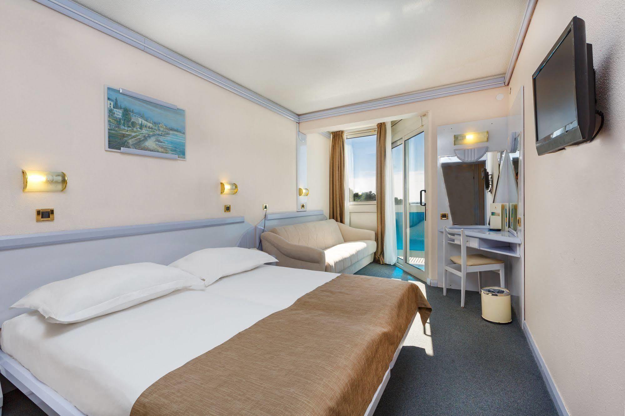 Hotel Plavi Plava Laguna